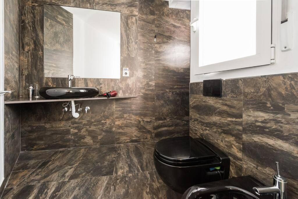 Piso De Lujo En Madrid Centro La Dolce Vita エクステリア 写真