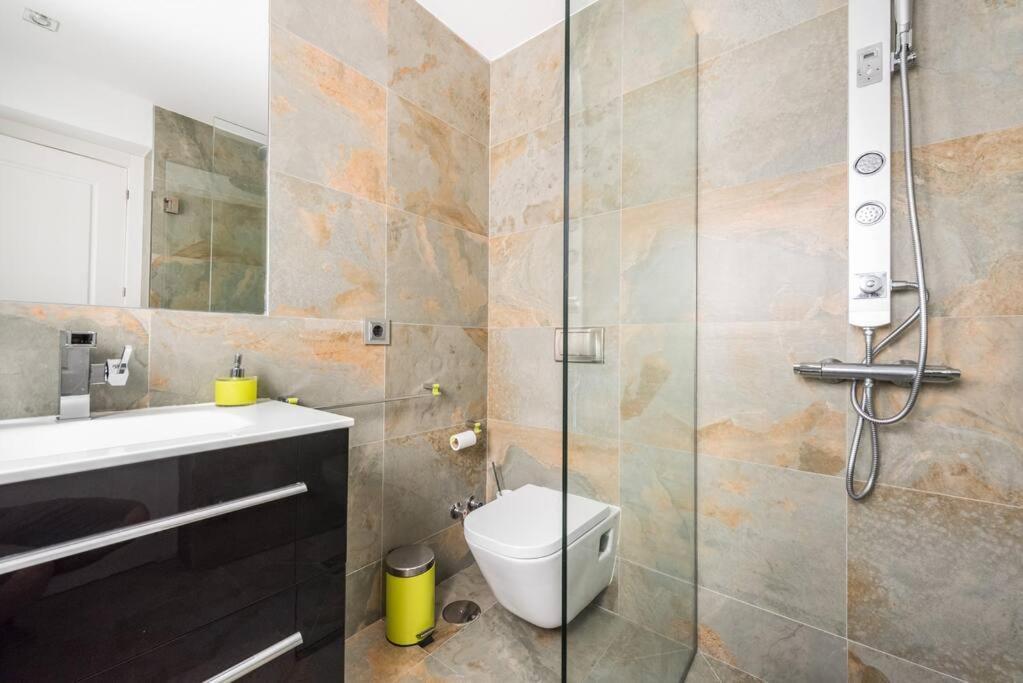 Piso De Lujo En Madrid Centro La Dolce Vita エクステリア 写真